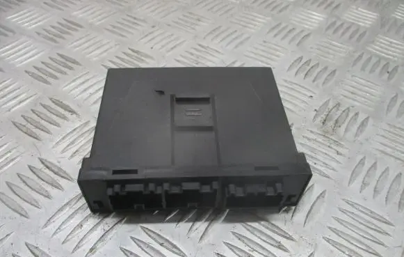 Nissan Primera Central body control module 28596AV309