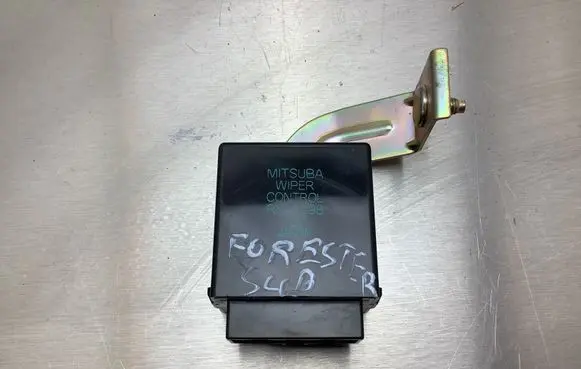 Subaru Forester SG Window wiper relay RK0098