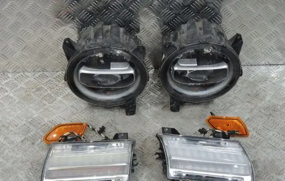 Jeep Wrangler Headlights/headlamps set LE16A6375