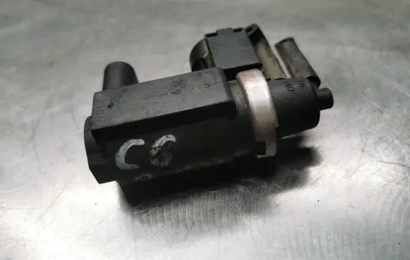 Audi A6 S6 C6 4F Turbo solenoid valve 059906628A
