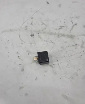 Audi A8 S8 D2 4D Other relay 443951253S