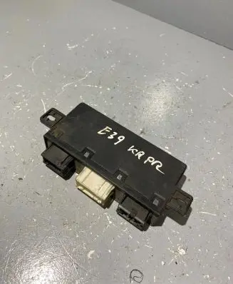 BMW 5 E39 Door control unit/module 69042549 613569042549 689667