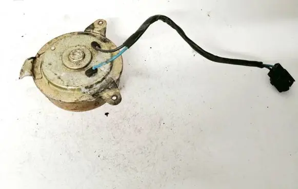 Mazda 2 Radiator cooling fan shroud