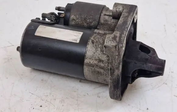 Peugeot 308 Starter motor