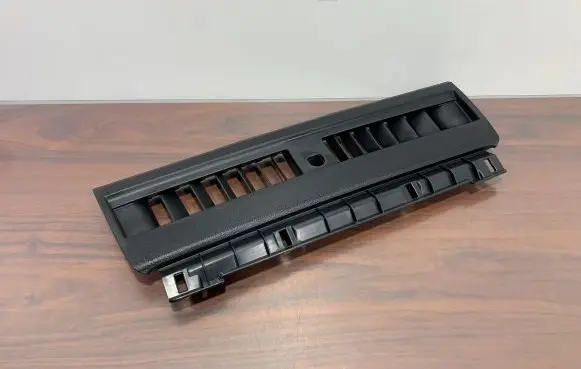 Subaru Forester SK Dash center air vent grill 66115FL000