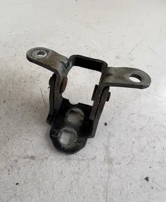 Dodge Nitro Front door upper hinge 