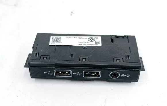Volkswagen Tiguan Allspace USB socket connector 5QF035726