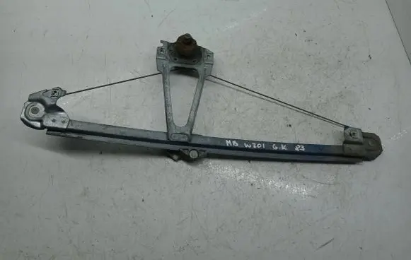 Rear door manual window regulator
