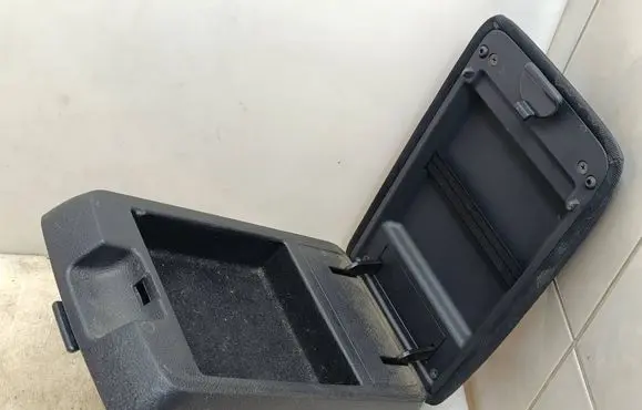 Hyundai Santa Fe Armrest 