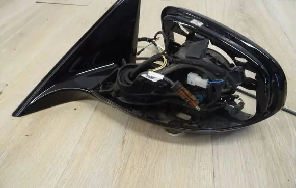 Mercedes-Benz E W213 Front door electric wing mirror A2138108701