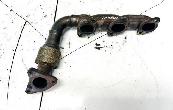 Jeep Grand Cherokee (WK) Exhaust manifold
