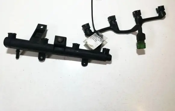 Peugeot 206 Fuel main line pipe 9625194080