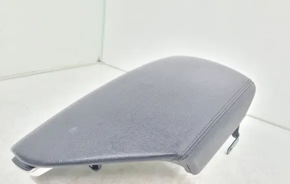 Hyundai i40 Armrest