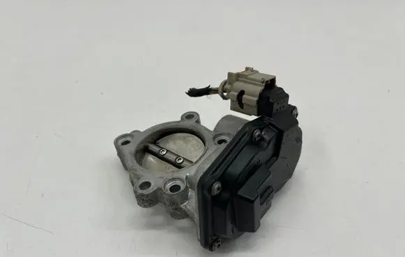 Ford Fiesta Throttle valve HX7G9F991AA