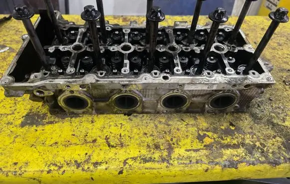 BMW X1 E84 Engine head 155734201