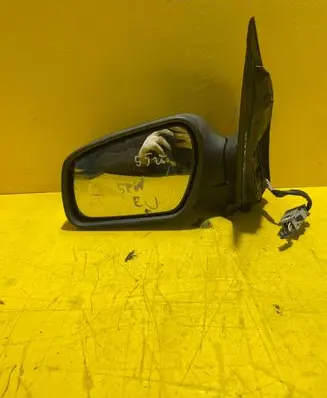Ford Focus Rear view mirror (interior)