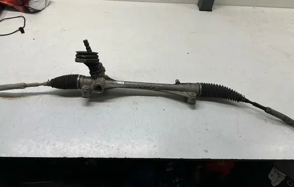 Toyota Yaris XP210 Steering rack 455100H100