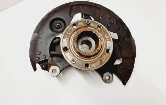 Peugeot 308 Front wheel hub