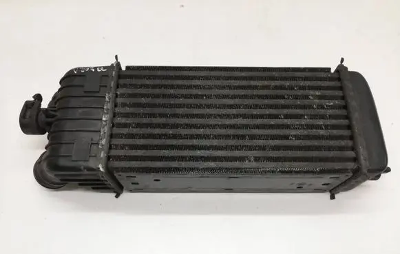 Peugeot 207 CC Intercooler radiator 9651184880
