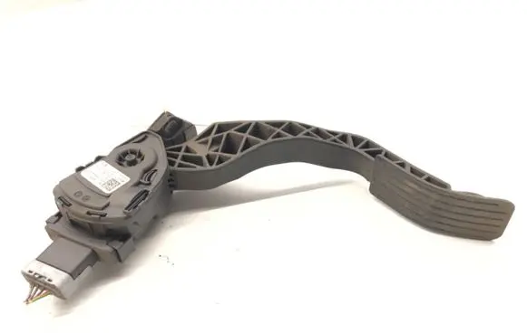 Peugeot 308 Accelerator throttle pedal 9671433780