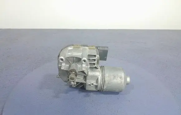 Seat Toledo III (5P) Front wiper linkage and motor 5P0955119A