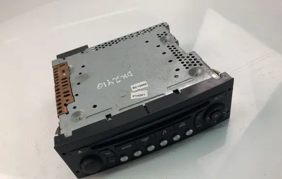 Citroen Jumpy Radio/CD/DVD/GPS head unit 96643697XT