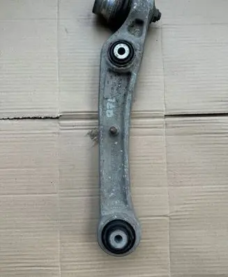 Audi Q7 4M Front lower control arm/wishbone 4M0407155C