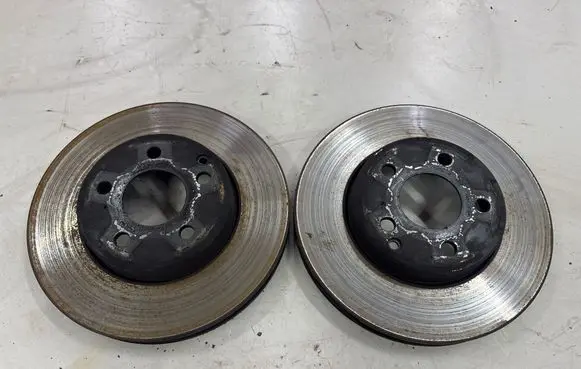 Mercedes-Benz E W211 Front brake disc