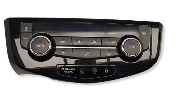 Nissan Qashqai Climate control unit 275004EA0A 20171220 T907770
