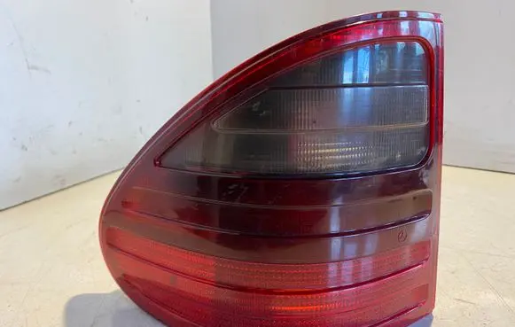 Mercedes-Benz E W210 Rear/tail lights