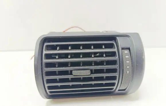 Audi A4 S4 B5 8D Dashboard side air vent grill/cover trim 8D1820901A