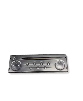 Renault Trafic II (X83) Radio/CD/DVD/GPS head unit 8200585305