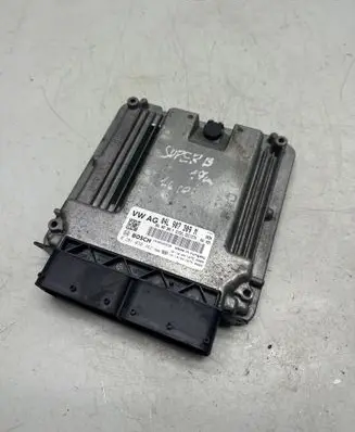Skoda Superb B8 (3V) Engine control unit/module 04L907309M 1039S85556