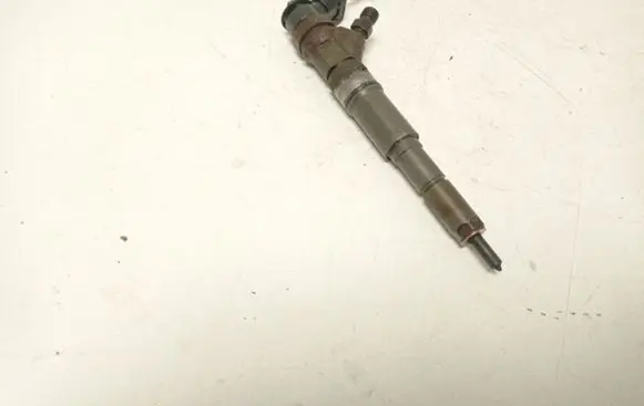 BMW 5 E60 E61 Fuel injector 7794652
