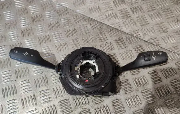 BMW 3 F30 F35 F31 Indicator stalk 9351140