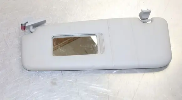 BMW 5 E60 E61 Sun visor 7066649