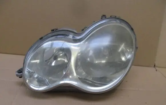 Mercedes-Benz C W203 Headlight/headlamp A2038201159 0301166207