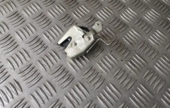 Loading door lock