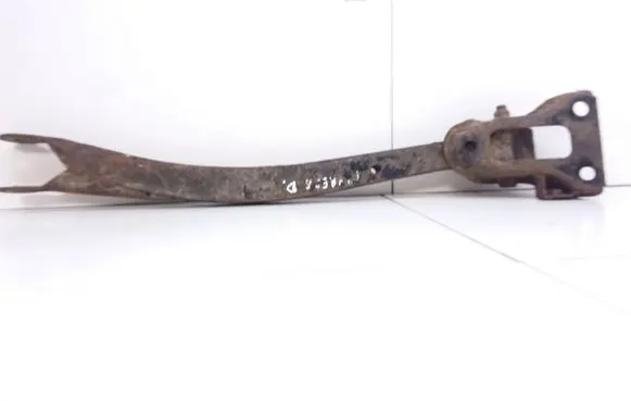 Subaru Impreza I Front lower control arm/wishbone