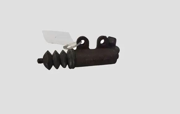 Toyota Auris 150 Clutch slave cylinder