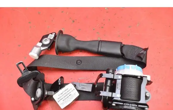 Opel Insignia A Front seatbelt 23465047