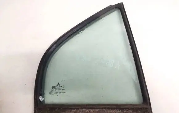 Mitsubishi Carisma Rear vent window glass 