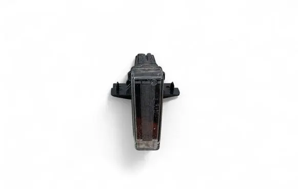 Opel Astra L Third/center stoplight 9839451080