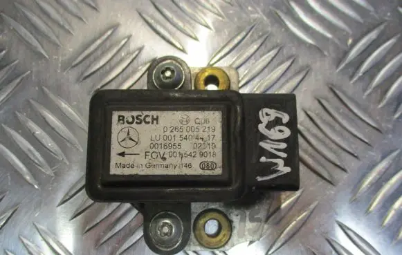 Mercedes-Benz A W169 ESP (stability system) control unit 0015404417