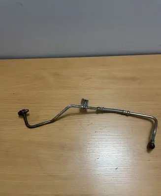 Jaguar F-Pace Turbo turbocharger oiling pipe/hose G4D36K679FB