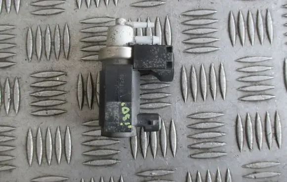 Hyundai i30 Turbo solenoid valve 07T270