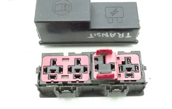 Ford Transit Relay mounting block FORD_TRANSIT_VI_MK6_00-06_SKRZYNKA_PRZEKAŹNIKÓW