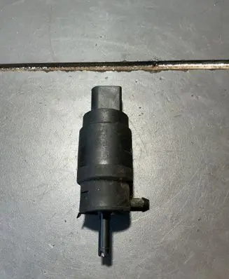 Mercedes-Benz E W211 Windscreen/windshield washer pump 3090179