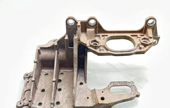 Nissan Qashqai Engine mounting bracket 11254JD00A