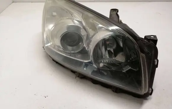 Toyota RAV 4 (XA20) Headlight/headlamp